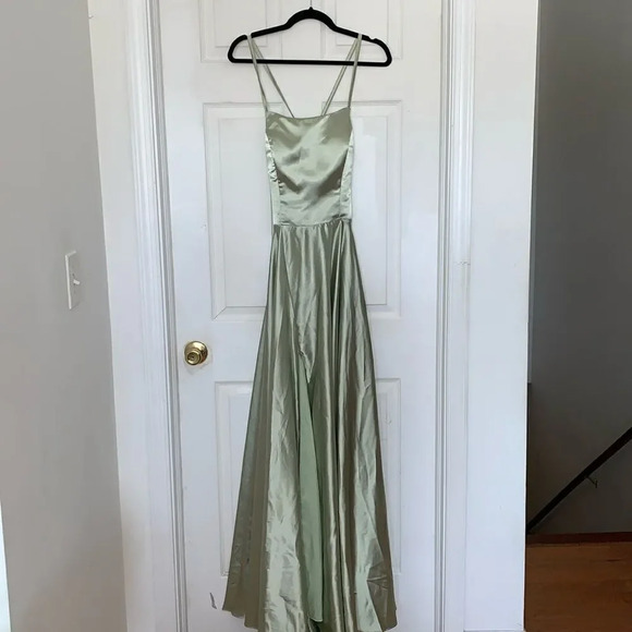 Vinio Spaghetti Strap Prom Dress - Picture 3 of 11